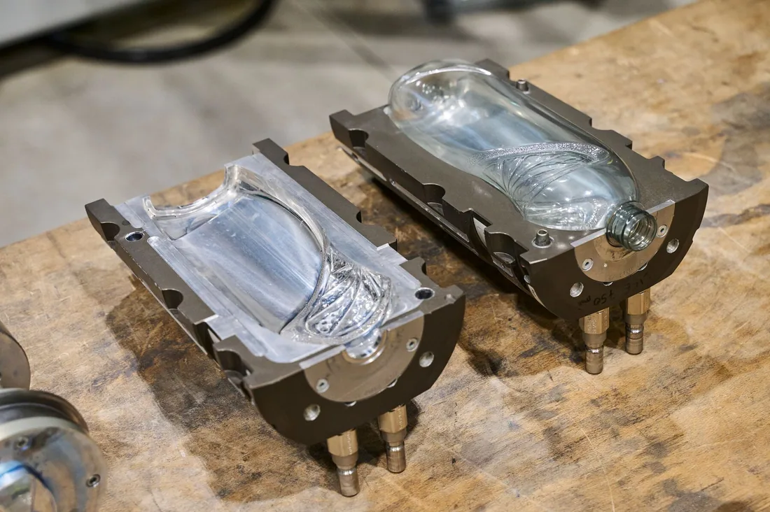 Blow molding molds